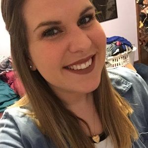 Meet your Posher, Nikki